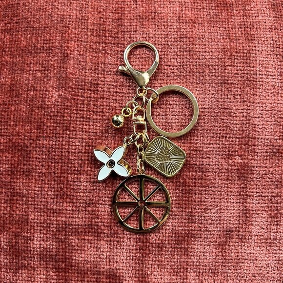 New GOLD WHEEL Bag Charm Red ☸ - Picture 6 of 8